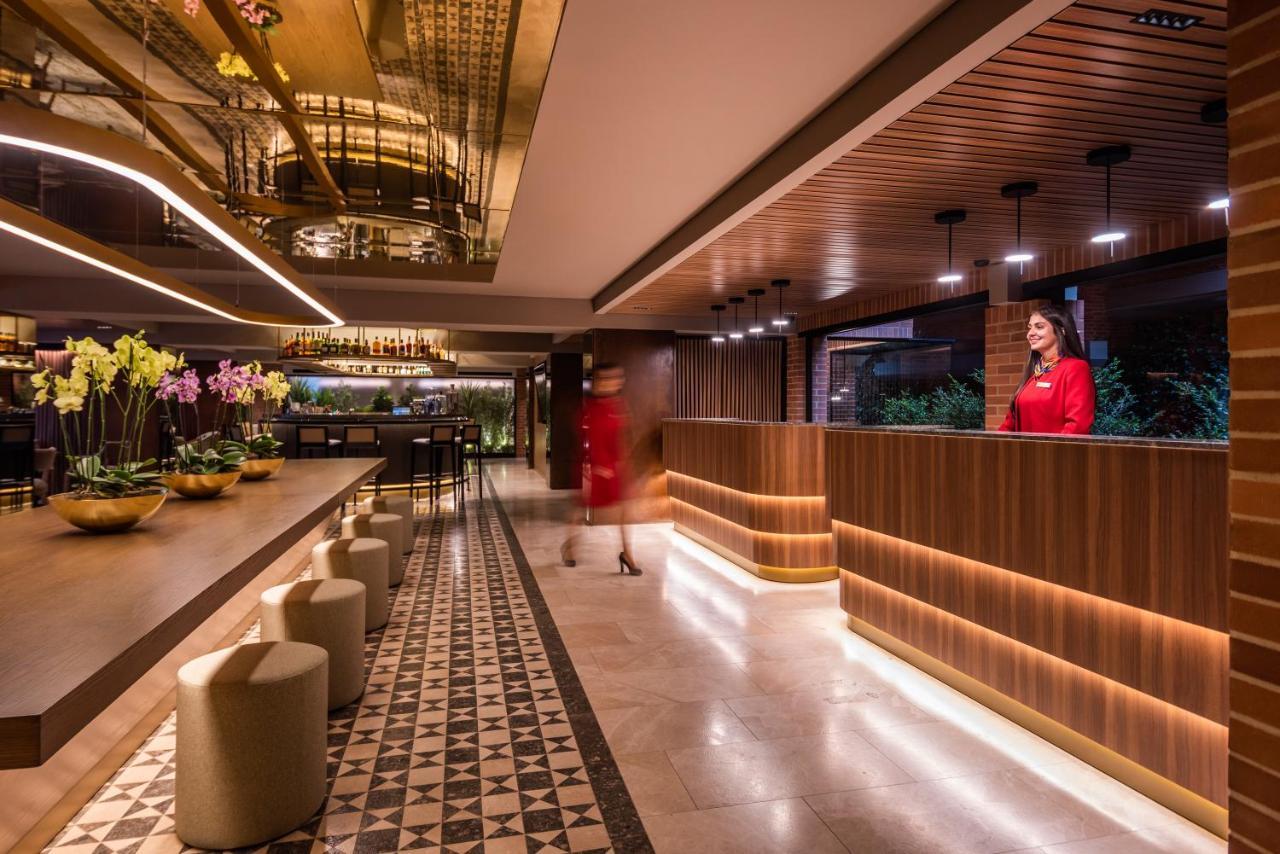 Hotel Estelar La Fontana โบโกตา ภายนอก รูปภาพ The new Thai First Class Lounge at Suvarnabhumi Airport