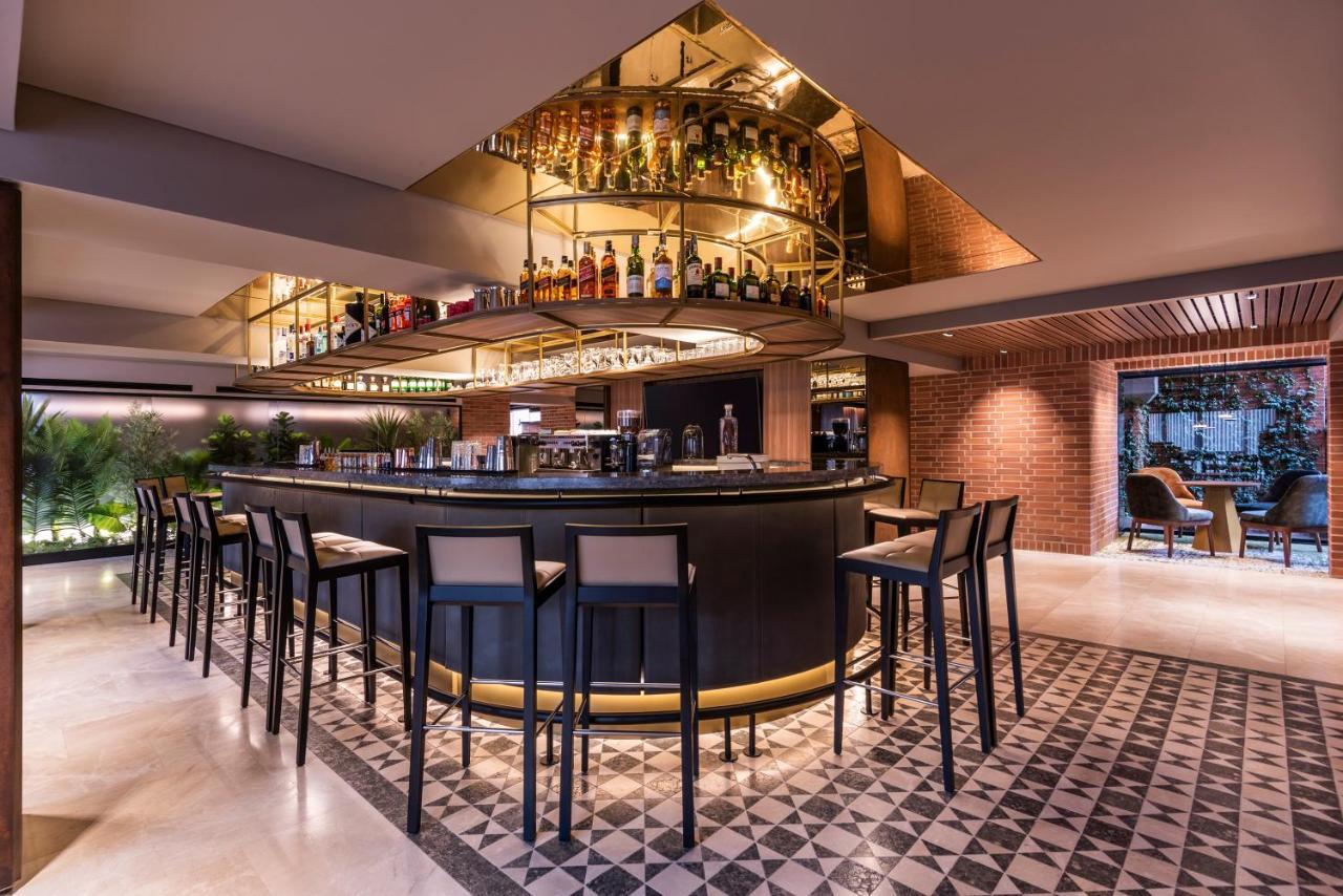 Hotel Estelar La Fontana โบโกตา ภายนอก รูปภาพ The Bar