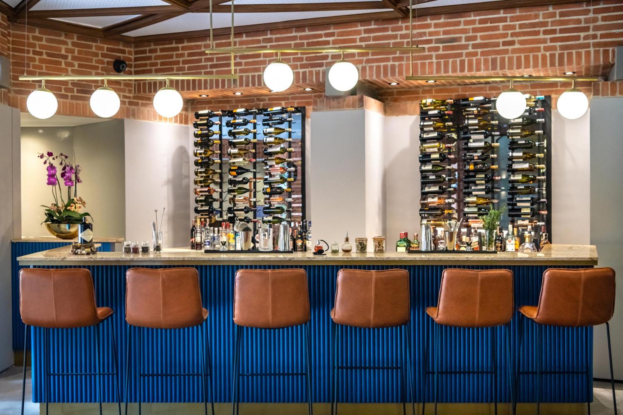 Hotel Estelar La Fontana โบโกตา ภายนอก รูปภาพ The bar at the 2019-opened restaurant